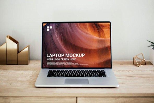 Laptop Mockup - QUXX2YR